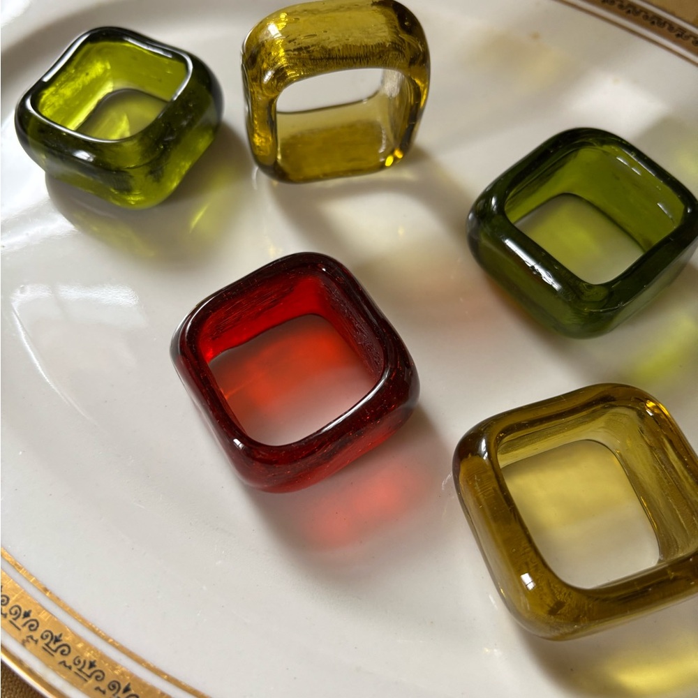 Colorful Glass Napkin Rings Set - Picture 2 of 5